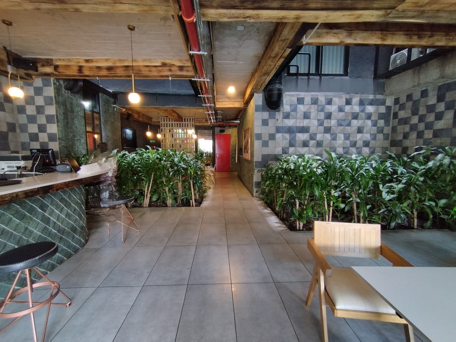 Local en arriendo en Parque, El Poblado, Medellín — foto 1 de 9