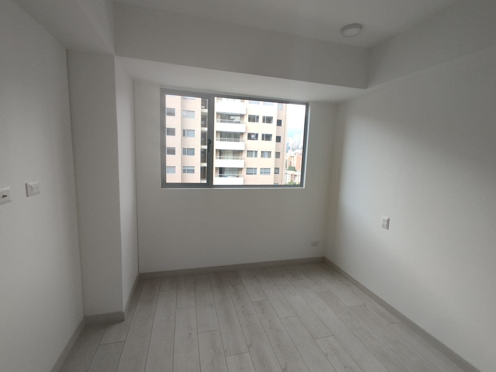 Apartamento en arriendo en Jardines, Envigado — foto 4 de 12