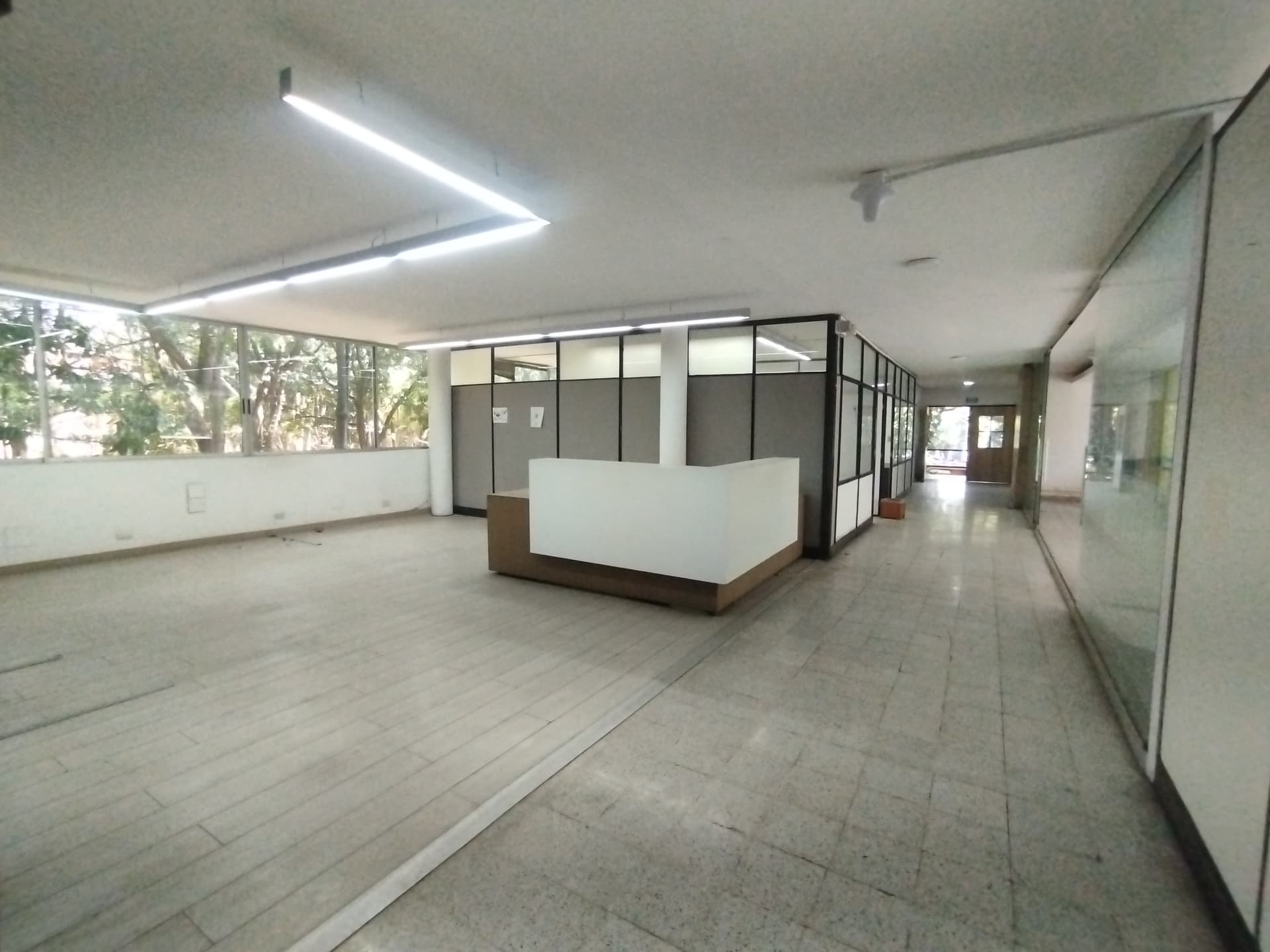 Bodega en arriendo en San Jose Obrero, Bello — foto 1 de 20