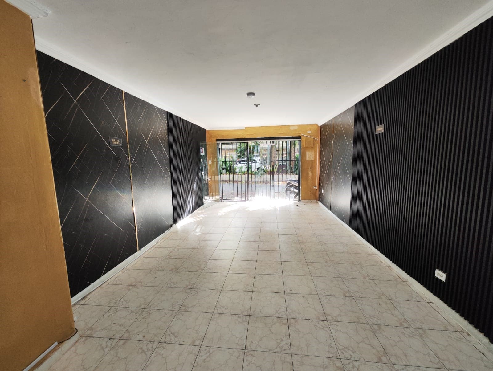 Casa Comercial en arriendo en La Magnolia, Envigado — foto 4 de 17