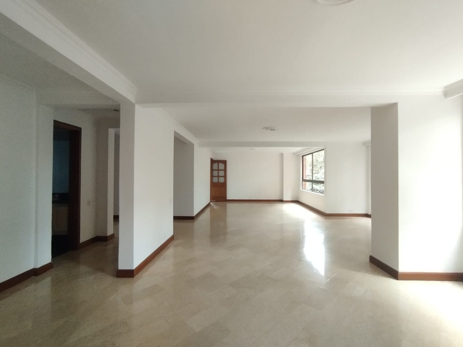Apartamento en arriendo en Castropol, El Poblado, Medellín — foto 4 de 20