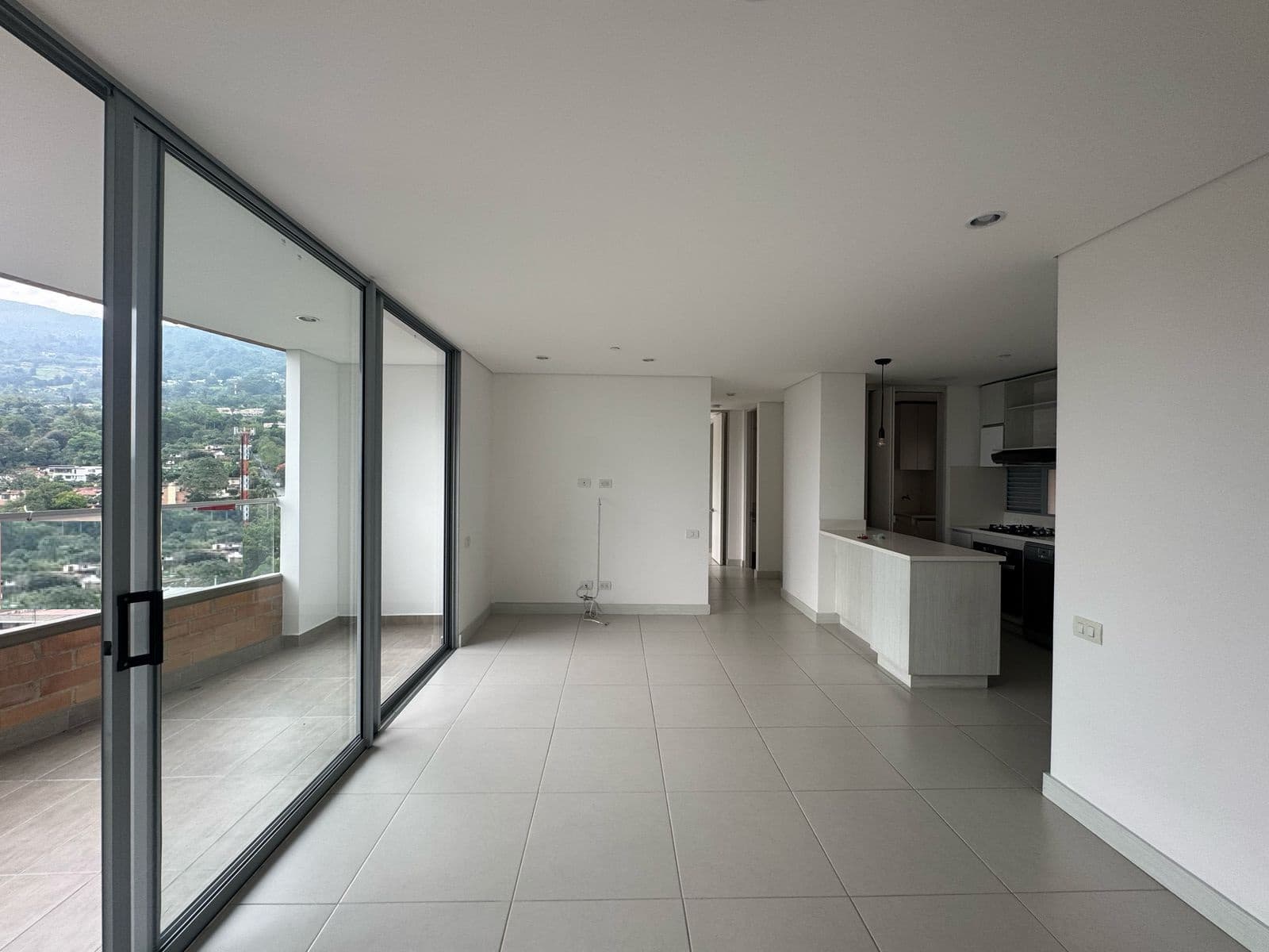 Apartamento en arriendo en Cumbres, Envigado — foto 3 de 20