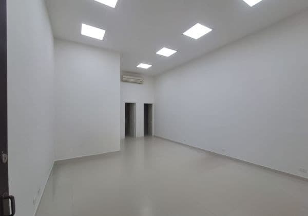 Oficina en arriendo en El Poblado, Medellín — foto 2 de 8