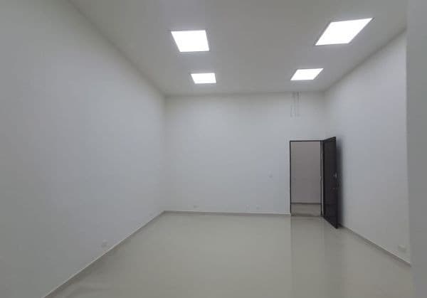 Oficina en arriendo en El Poblado, Medellín — foto 5 de 8