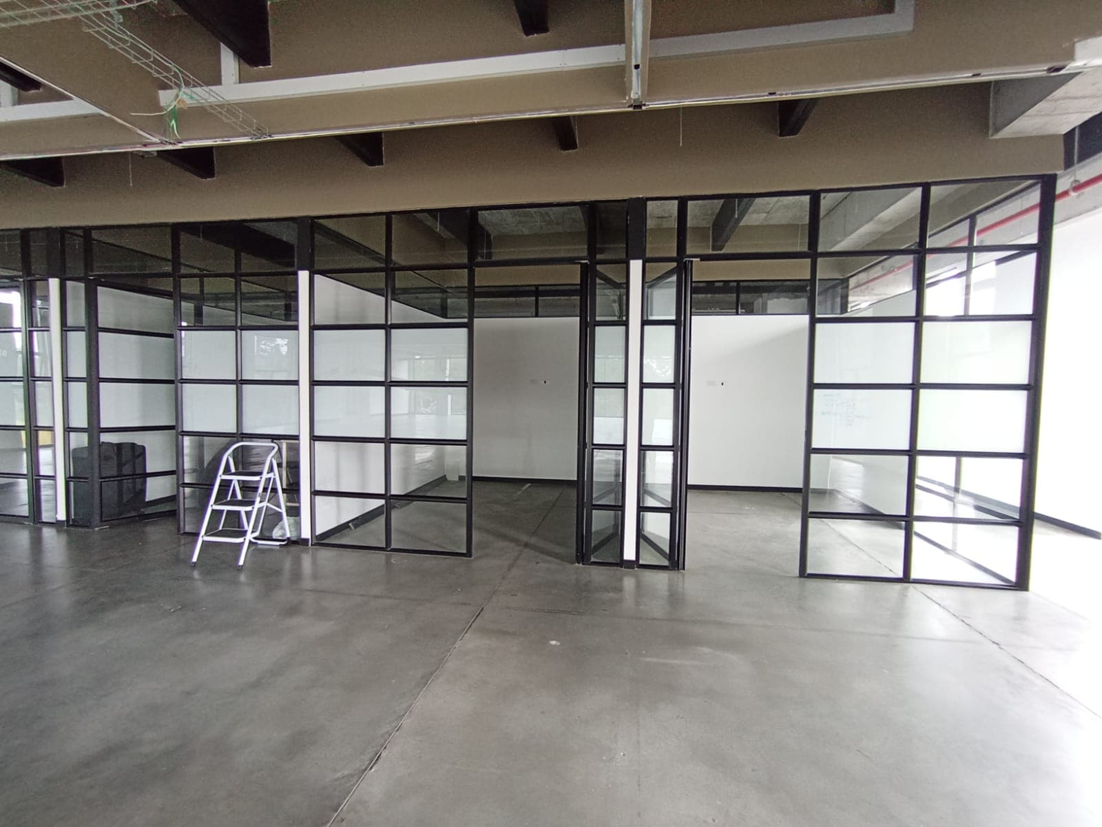 Oficina en arriendo en Rionegro — foto 2 de 9