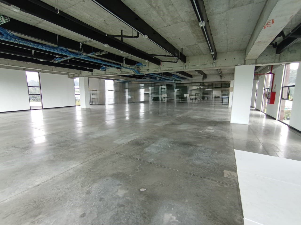 Oficina en arriendo en Rionegro — foto 3 de 9