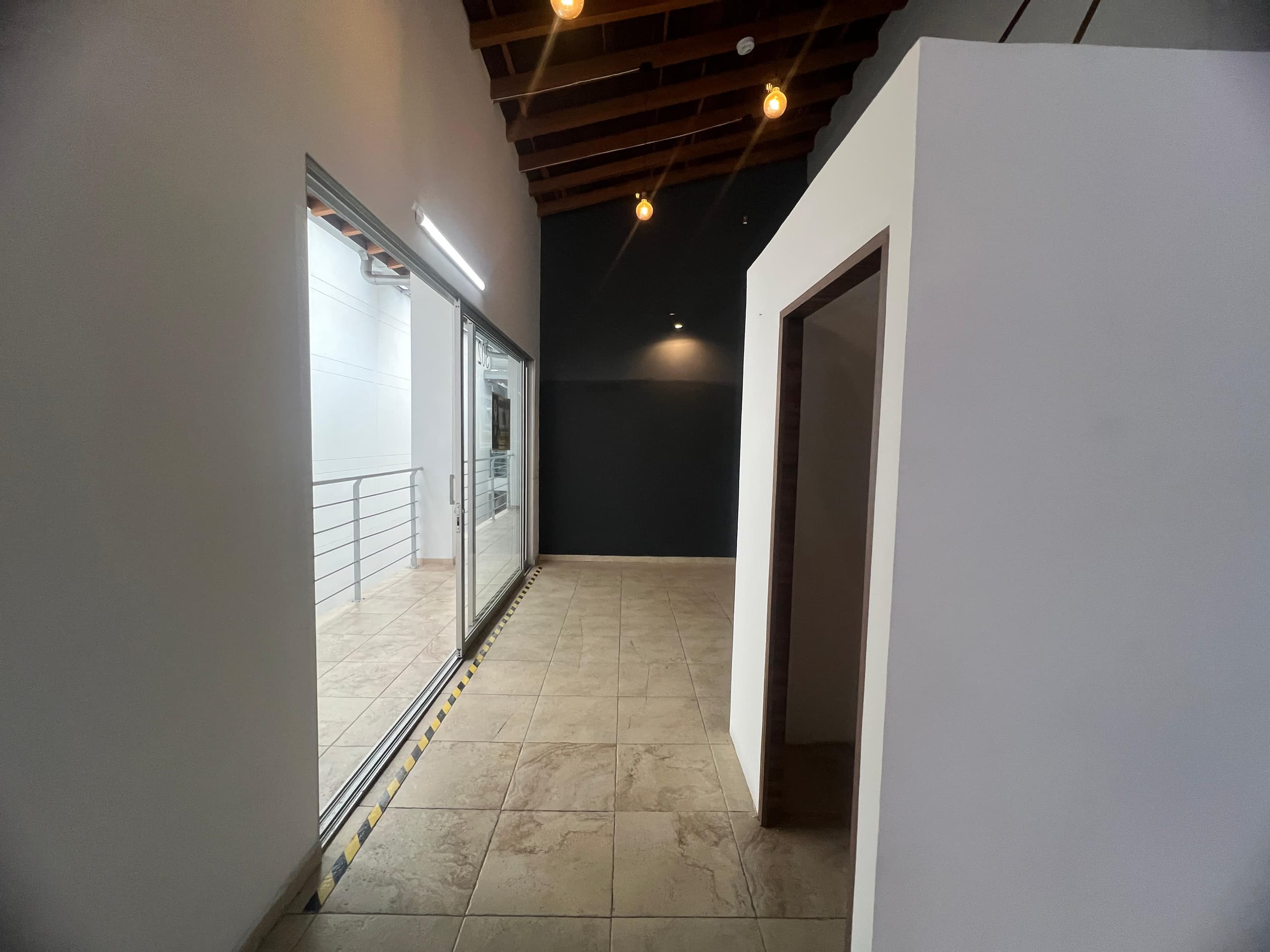 Local en arriendo en Caldas — foto 3 de 10