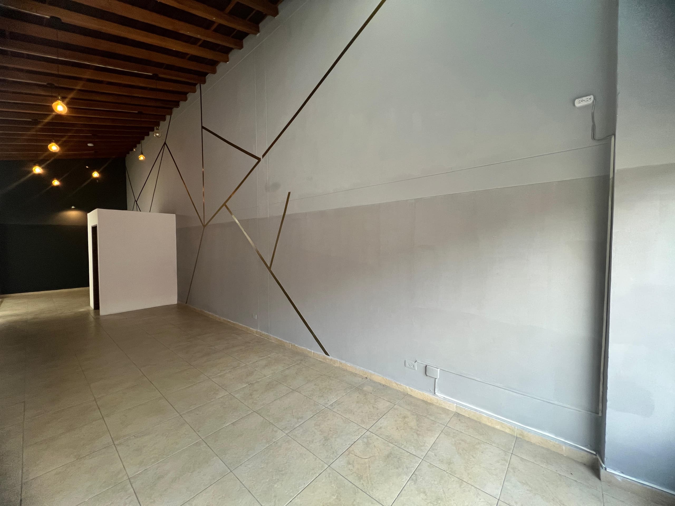 Local en arriendo en Caldas — foto 4 de 10