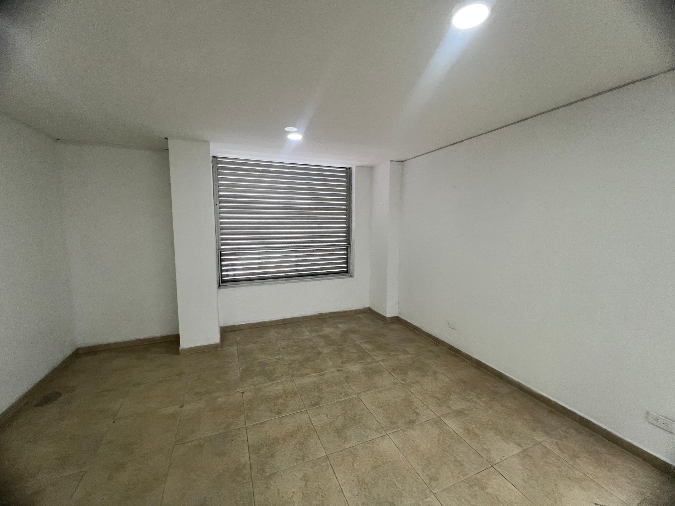 Local en arriendo en Caldas — foto 4 de 7