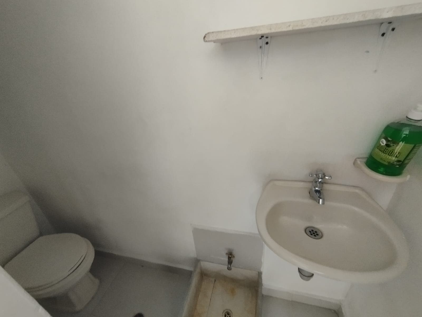 Local en arriendo en La Candelaria, Centro, Medellín — foto 2 de 13
