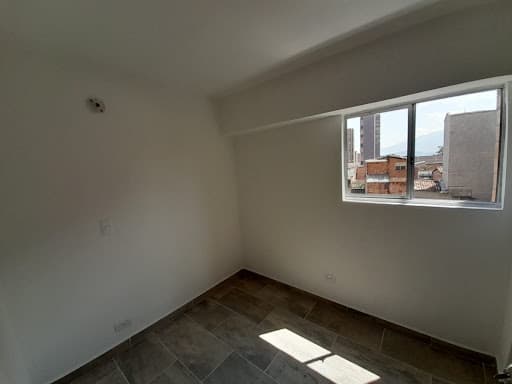 Apartamento en arriendo en Barrio Cristóbal, La America, Medellín — foto 4 de 7