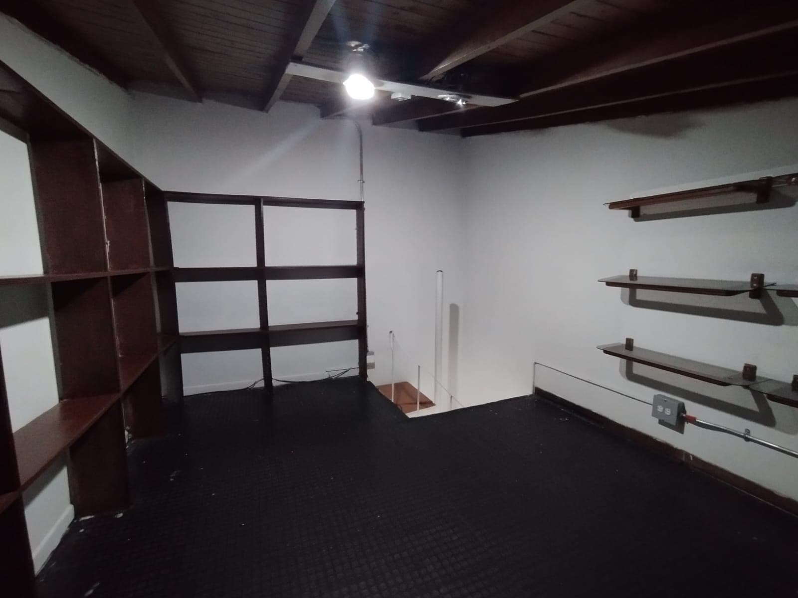Local en arriendo en La Candelaria, Centro, Medellín — foto 1 de 7