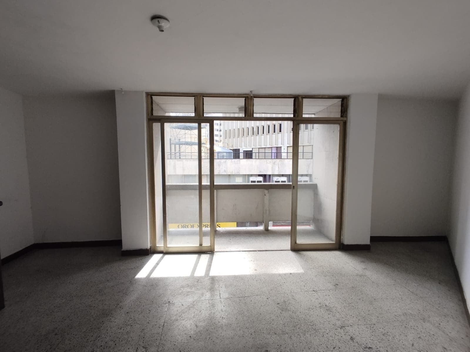 Oficina en arriendo en La Candelaria, Centro, Medellín — foto 5 de 10