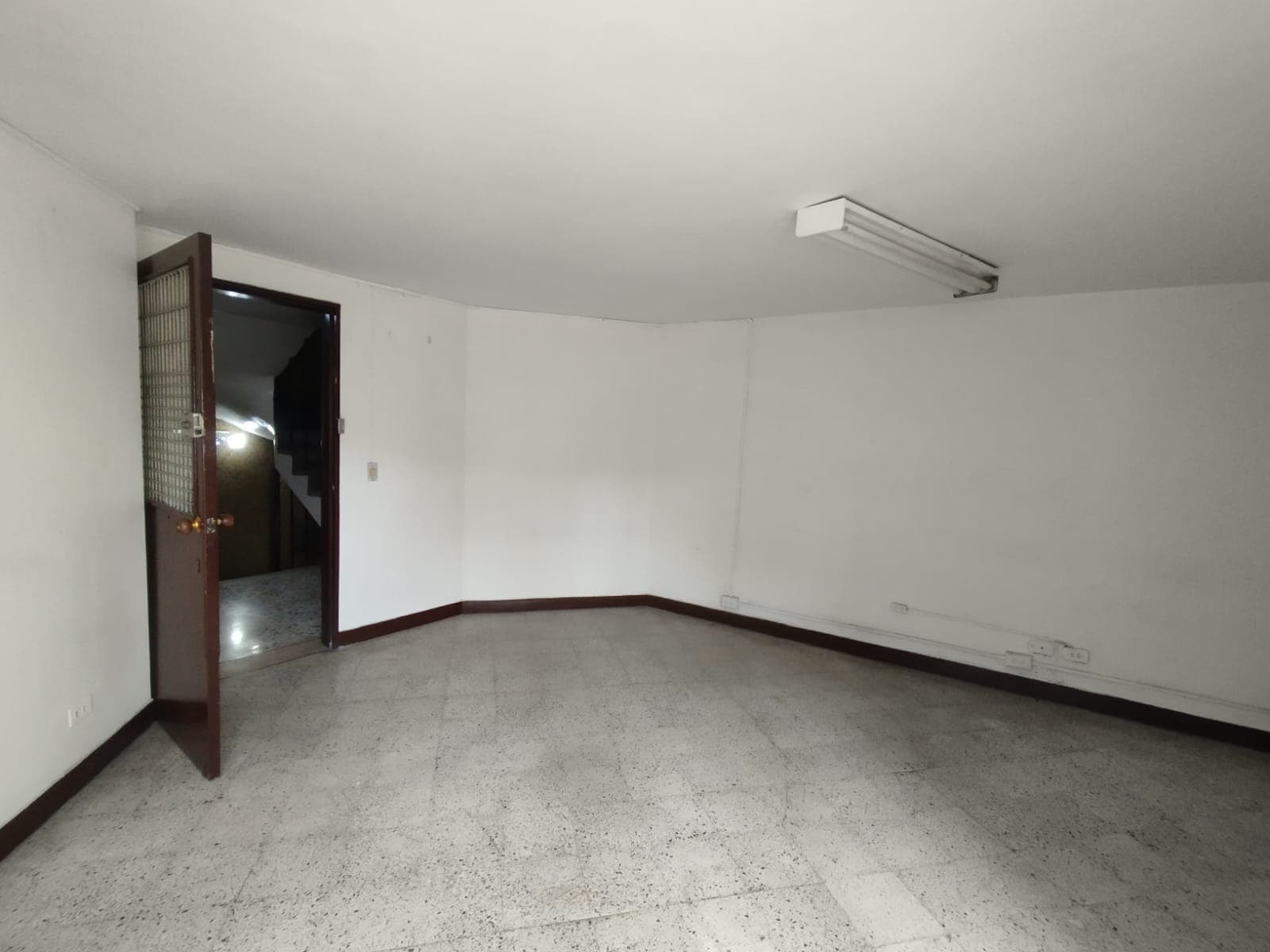 Oficina en arriendo en La Candelaria, Centro, Medellín — foto 4 de 10