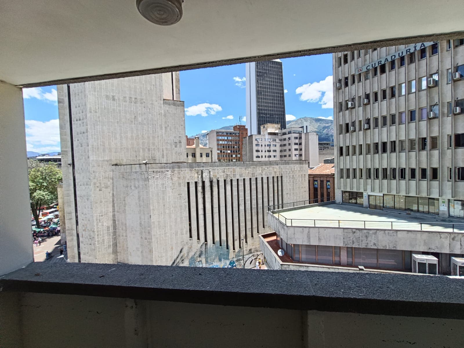 Oficina en arriendo en La Candelaria, Centro, Medellín — foto 3 de 10