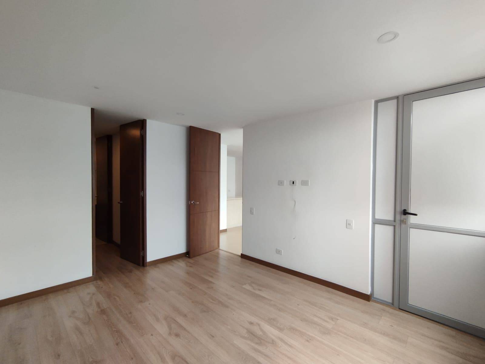 Apartaestudio en arriendo en La Visitacion Los Gonzalez, El Poblado, Medellín — foto 4 de 17