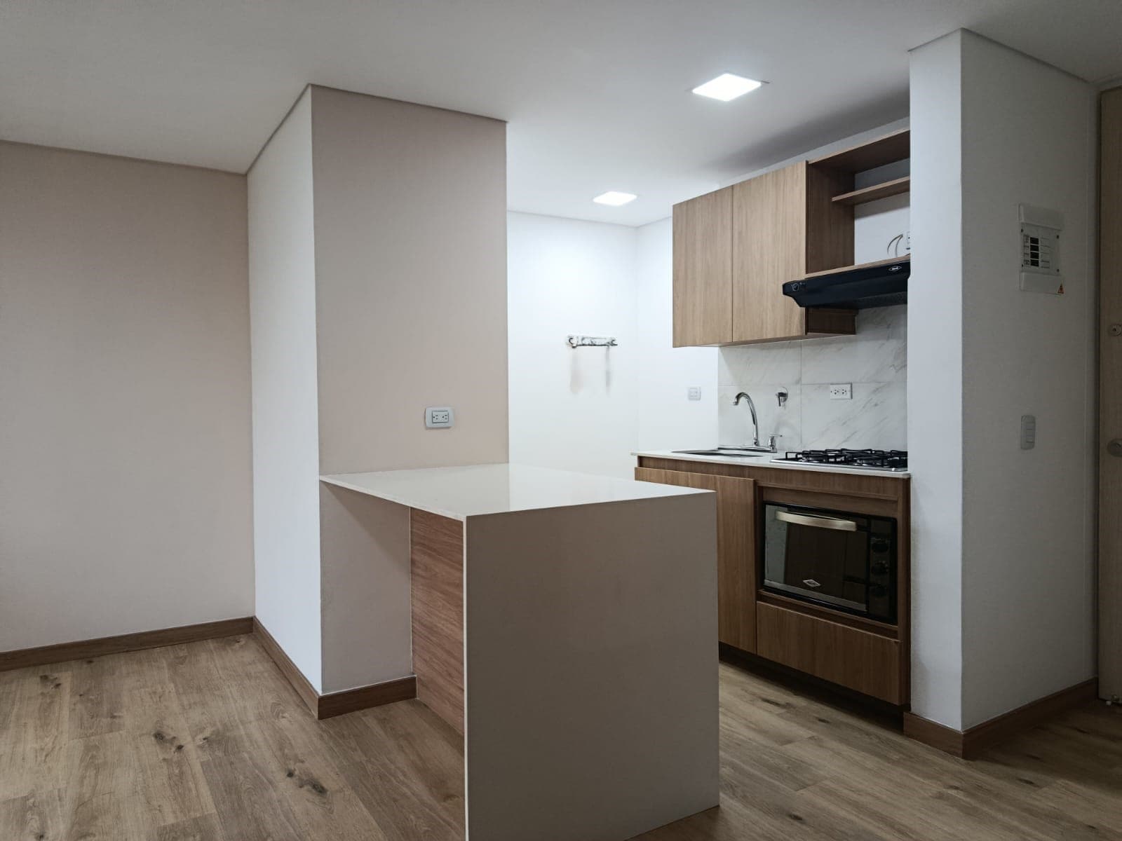 Apartamento en arriendo en Marinilla — foto 1 de 20