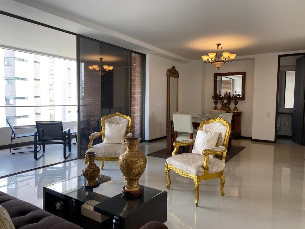 Apartamento en arriendo en Las Lomas, El Poblado, Medellín — foto 1 de 12