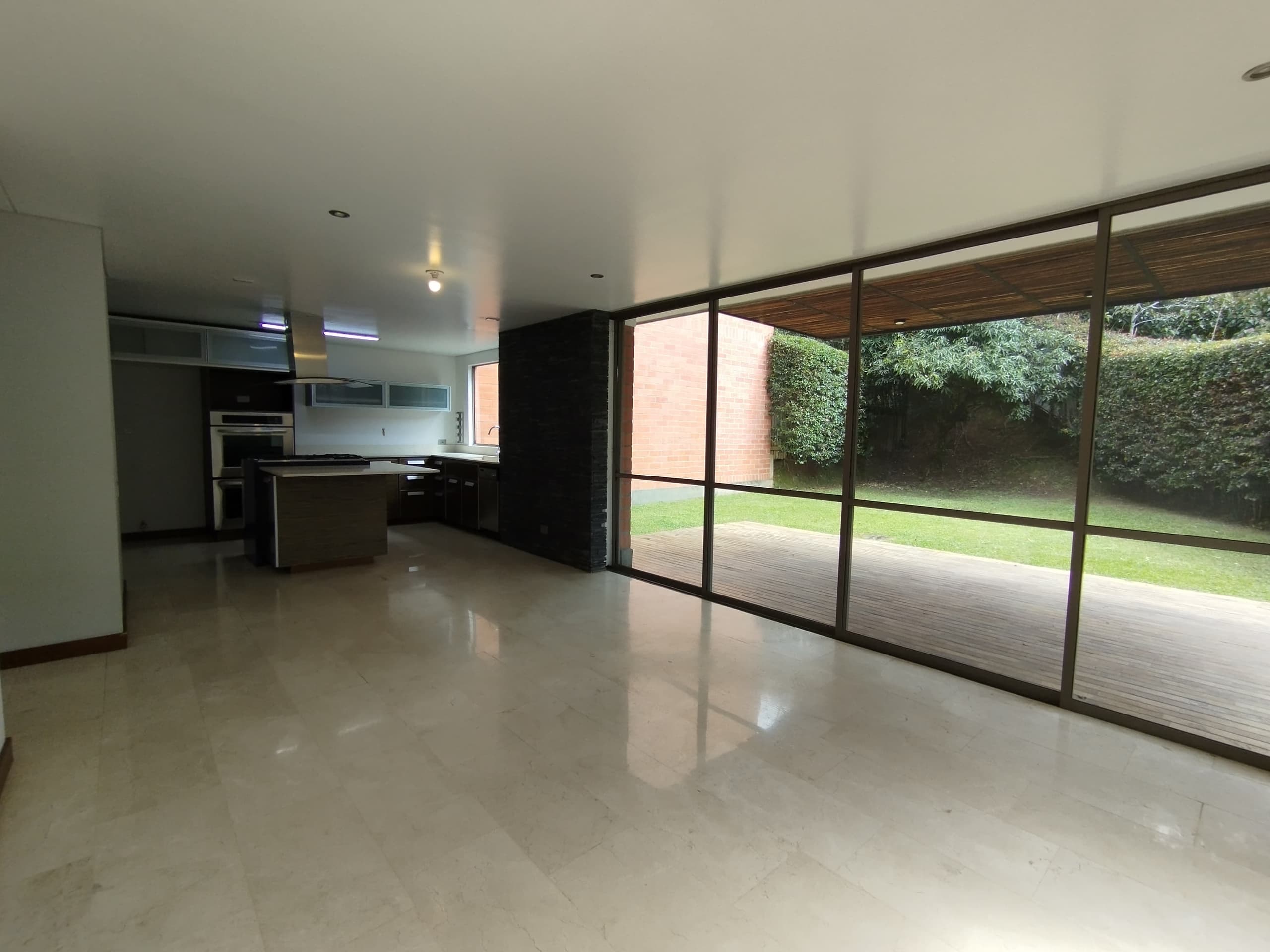 Casa Vivienda en arriendo en Loma Del Atravesado, Envigado — foto 3 de 20