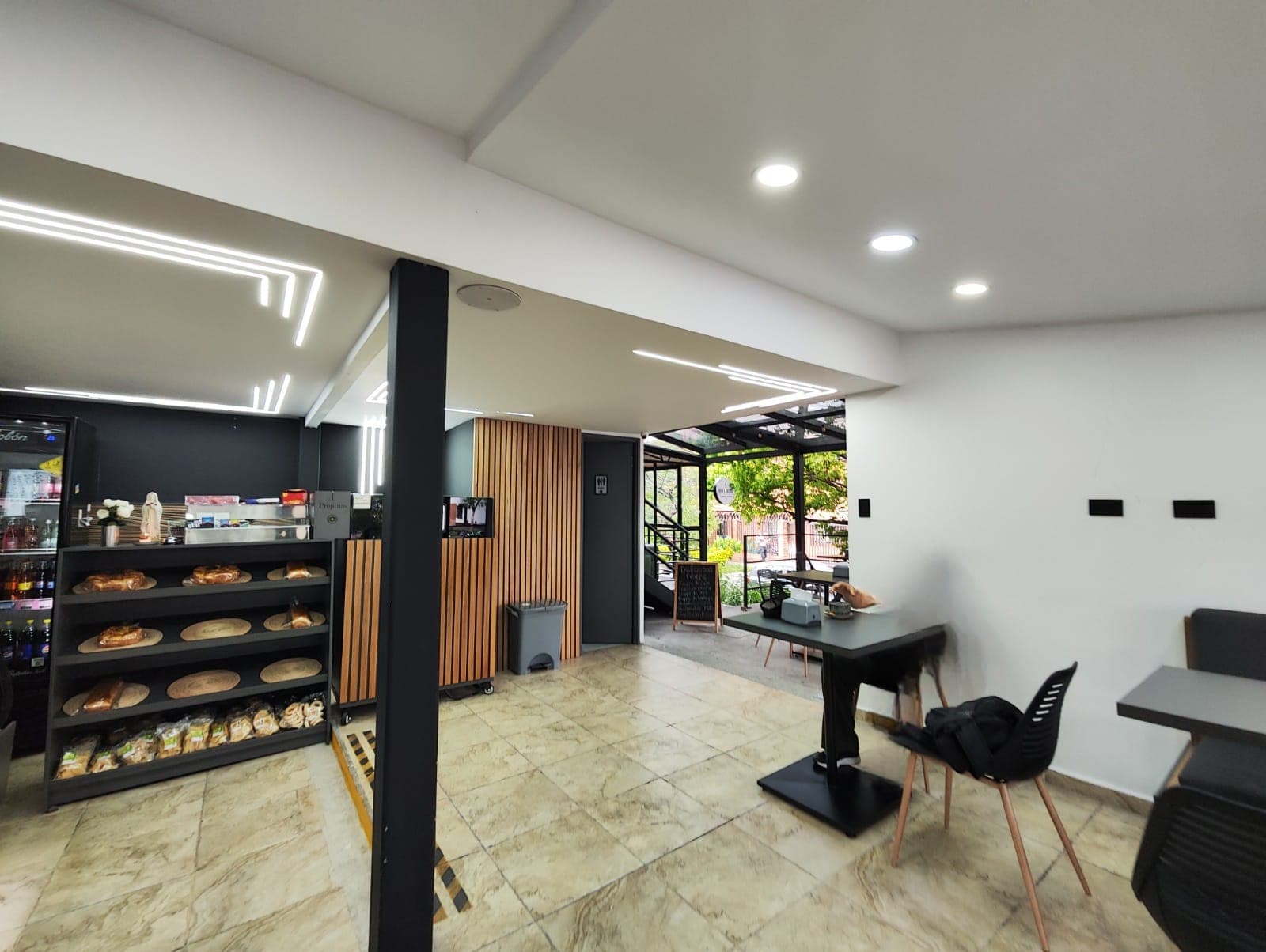 Local en arriendo en La Palma, Belen, Medellín — foto 3 de 10