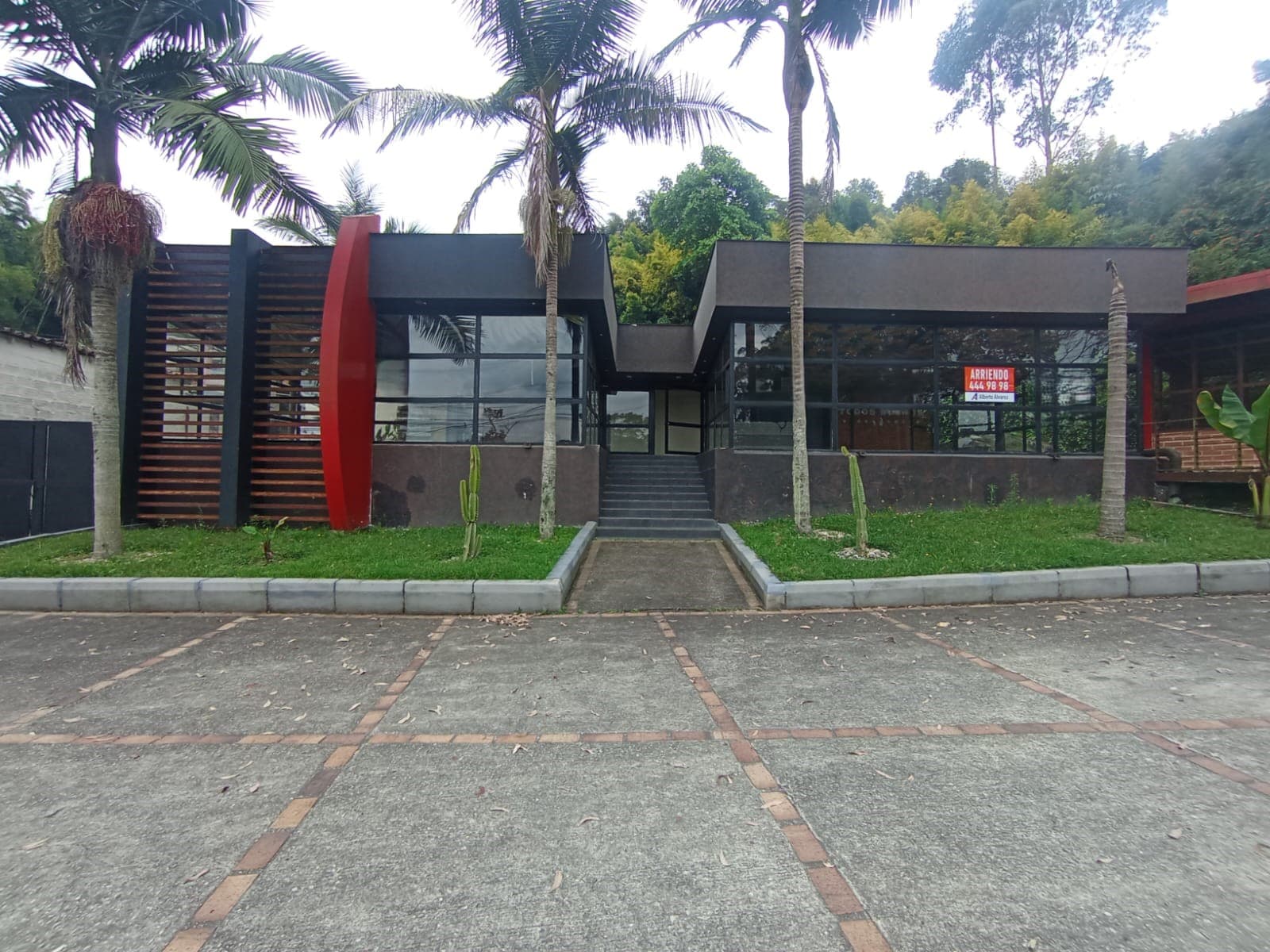 Local en arriendo en Llano Grande, Rionegro — foto 1 de 17