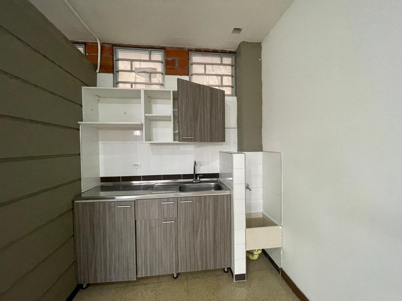 Oficina en arriendo en Rosales, Belen, Medellín — foto 5 de 10