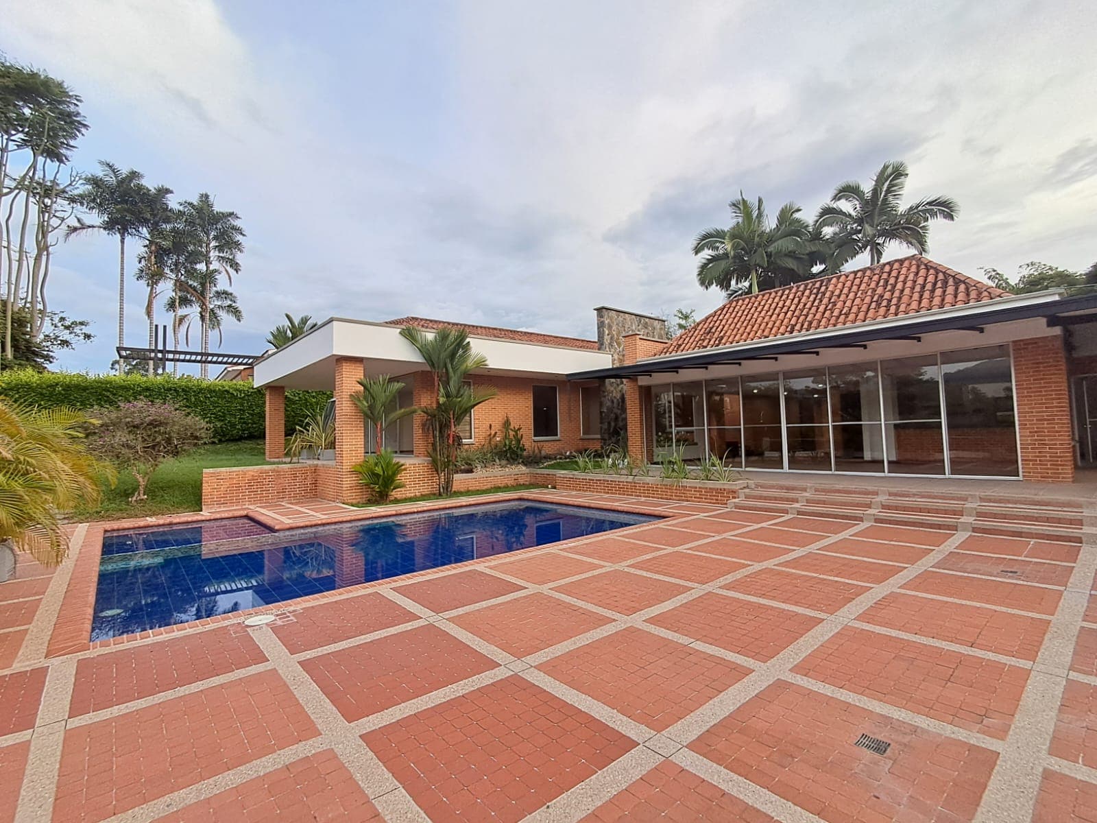 Casa Campestre en arriendo en Cerritos, Pereira — foto 1 de 20