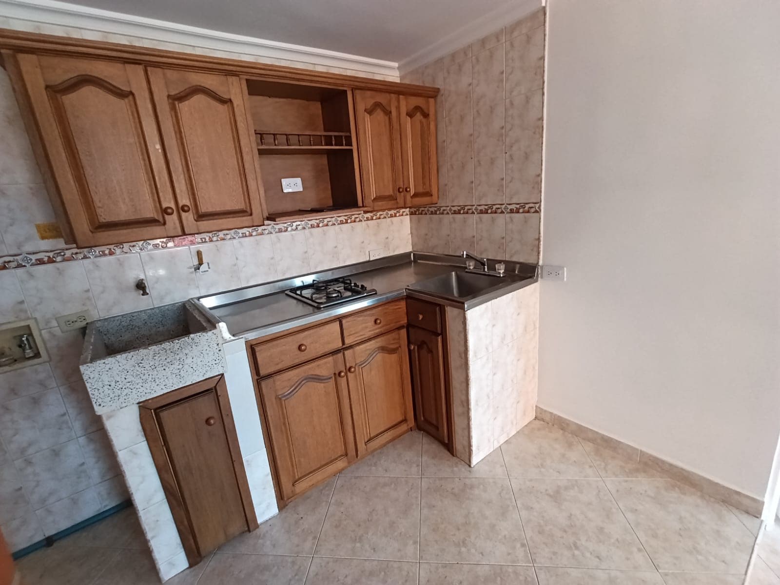 Apartaestudio en arriendo en Estadio, Laureles, Medellín — foto 4 de 13