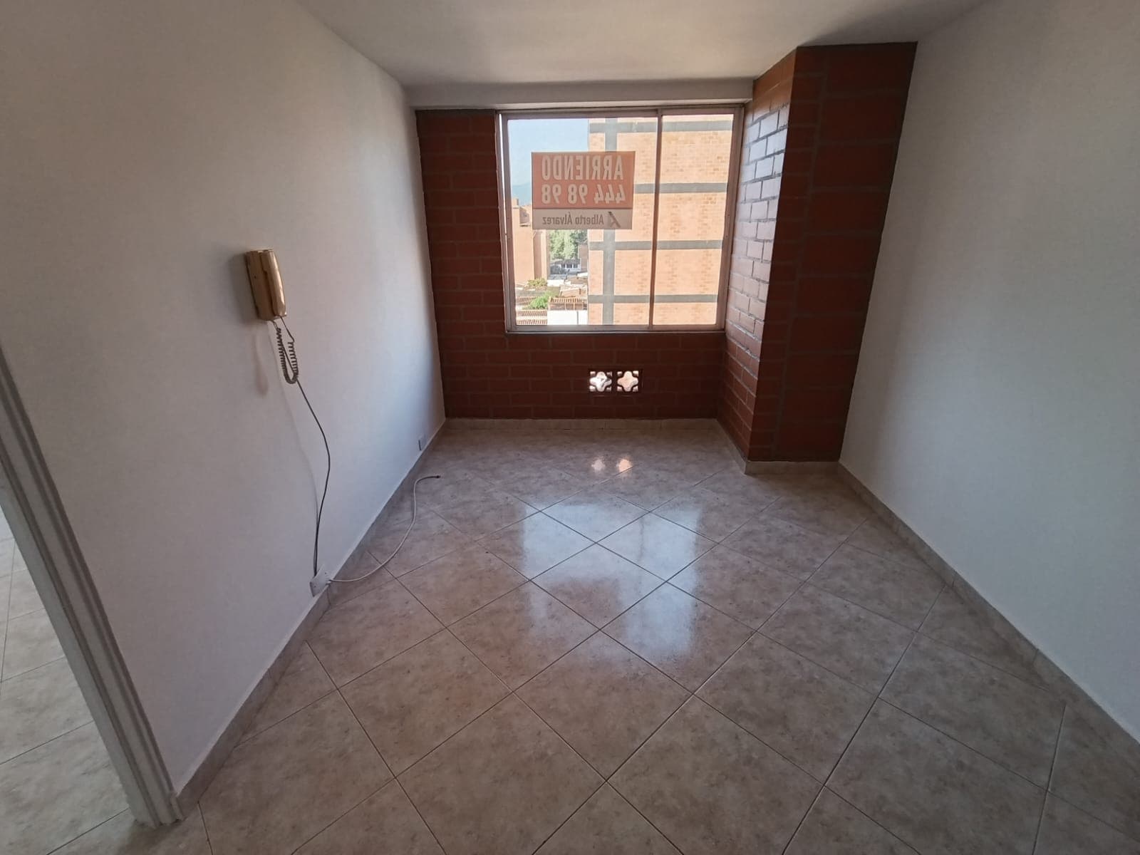 Apartaestudio en arriendo en Estadio, Laureles, Medellín — foto 5 de 13