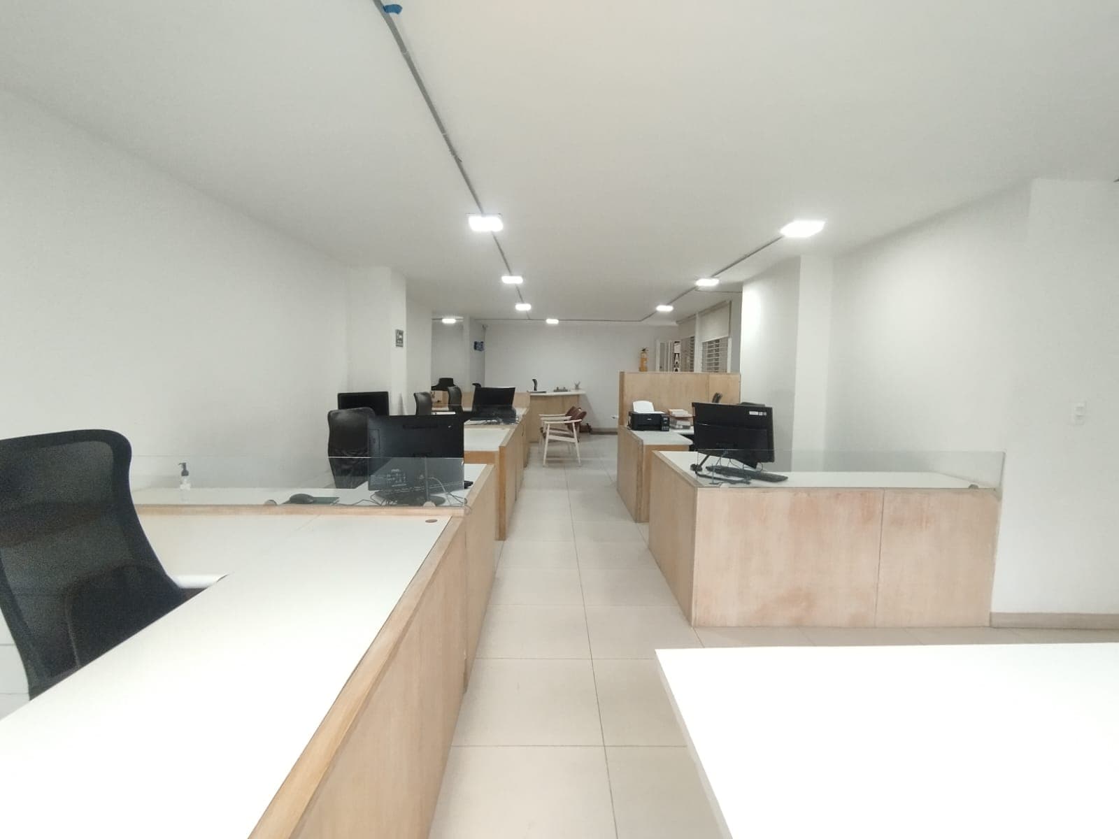Oficina en arriendo en Florida Nueva, Laureles, Medellín — foto 1 de 11