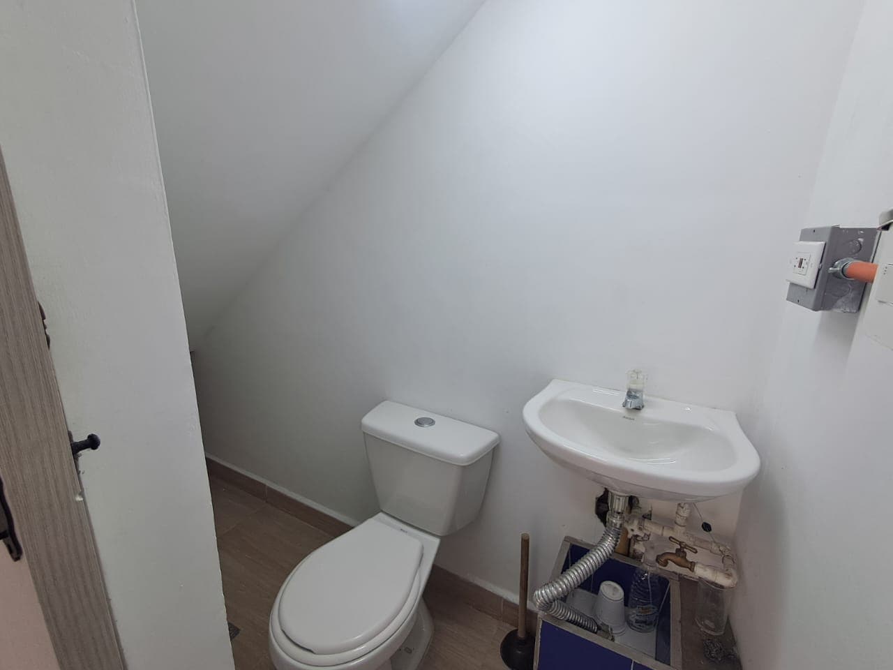 Local en arriendo en La Candelaria, Centro, Medellín — foto 3 de 13