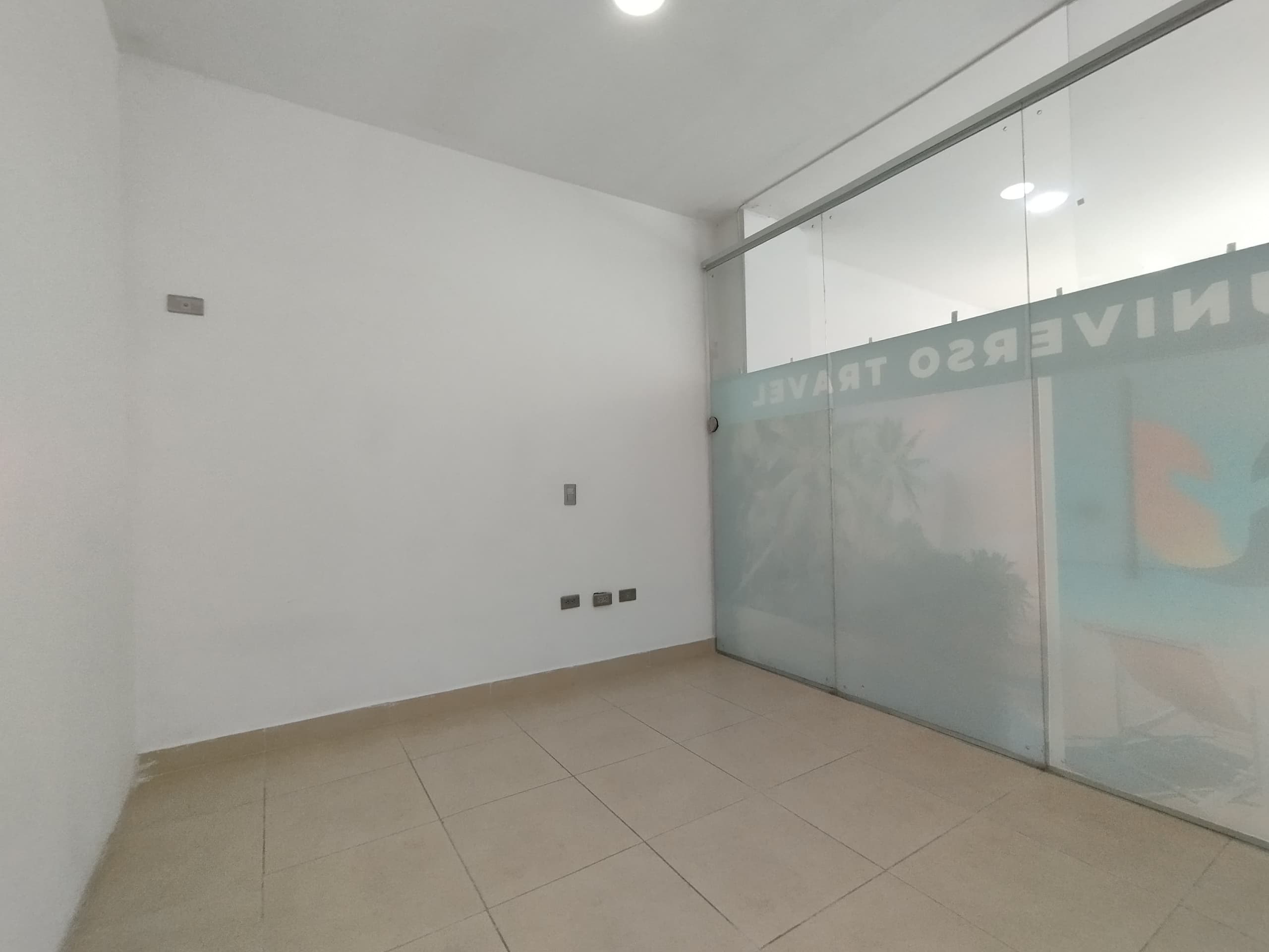 Local en arriendo en Parque De, Envigado — foto 4 de 8