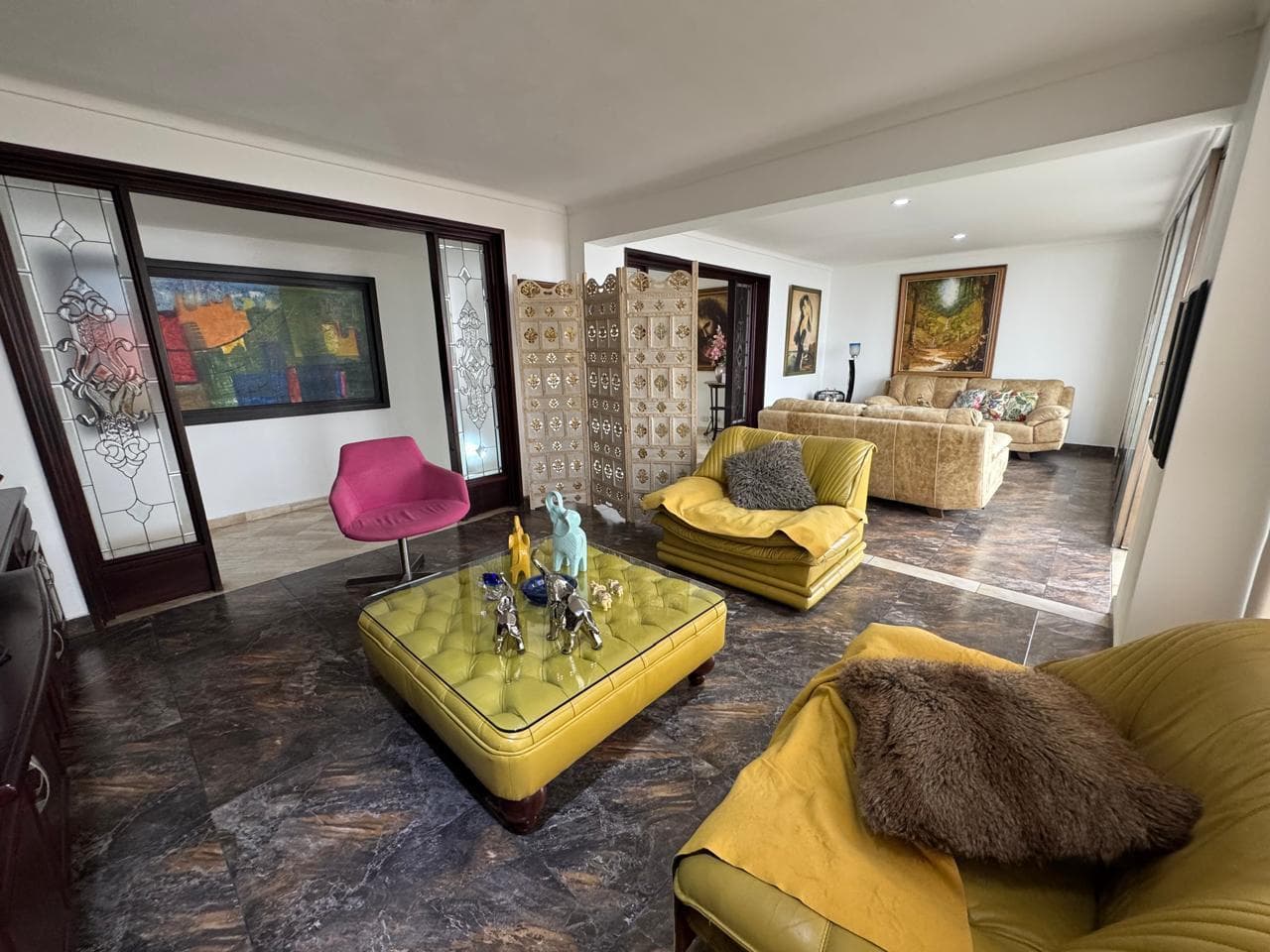 Apartamento en arriendo en Los Balsos, El Poblado, Medellín — foto 1 de 20
