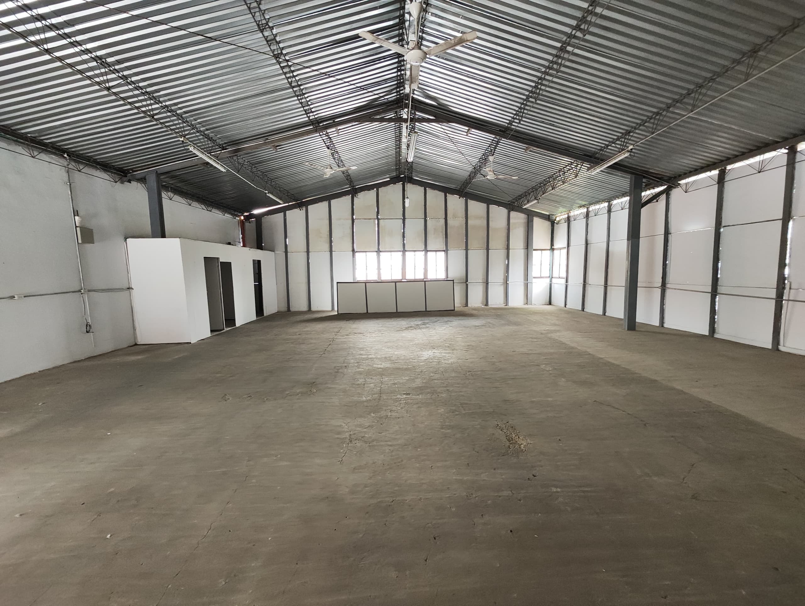 Bodega en arriendo en Las Palmas, Centro, Medellín — foto 3 de 17
