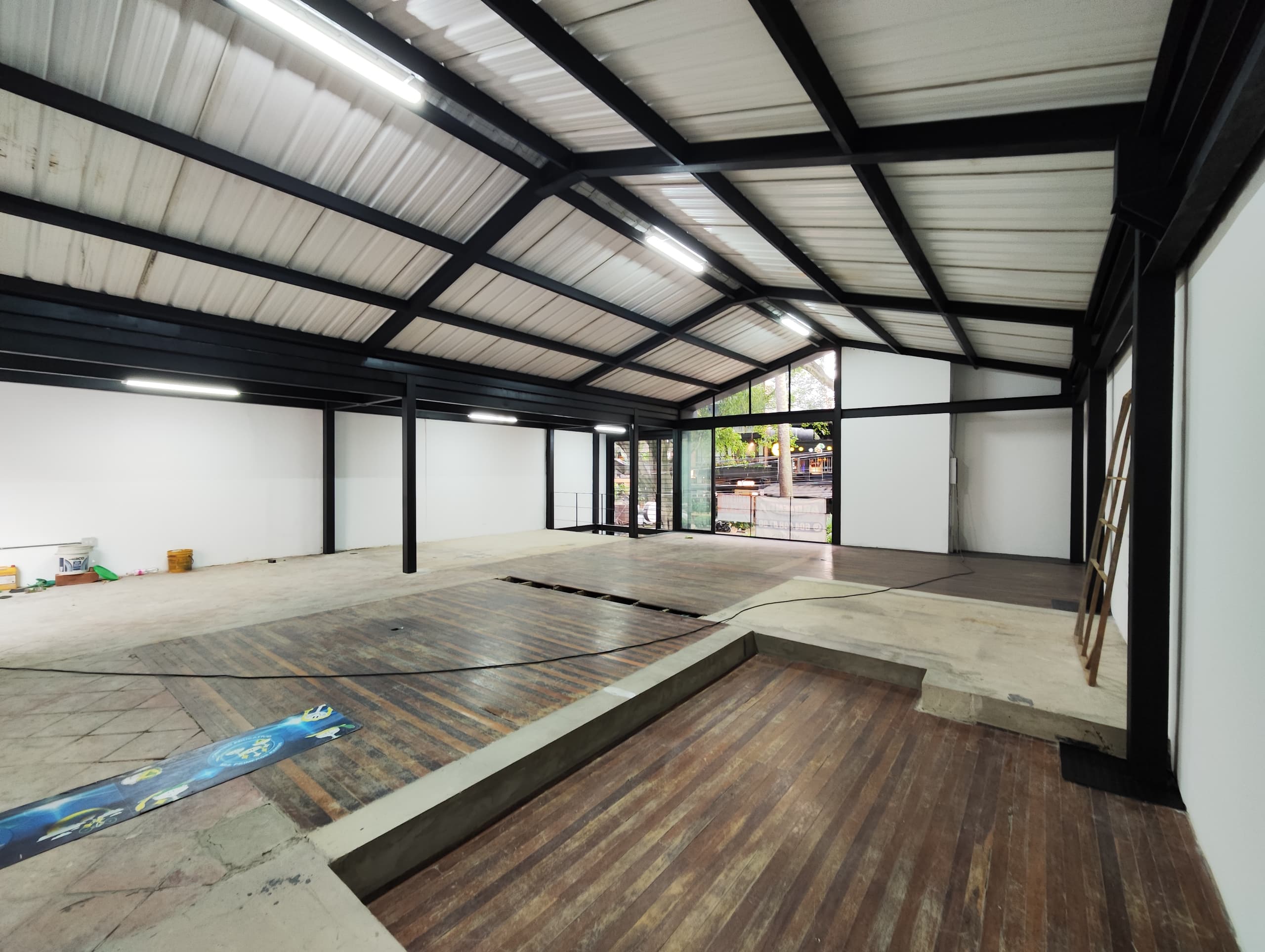 Local en arriendo en Laureles, Medellín — foto 3 de 16