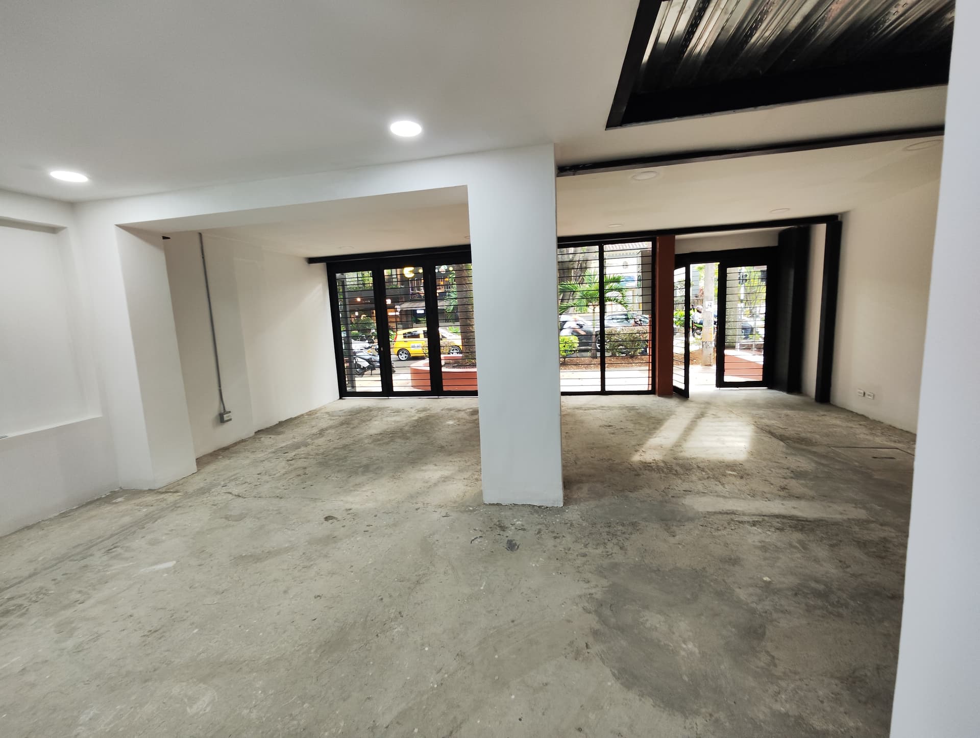 Local en arriendo en Laureles, Medellín — foto 1 de 11