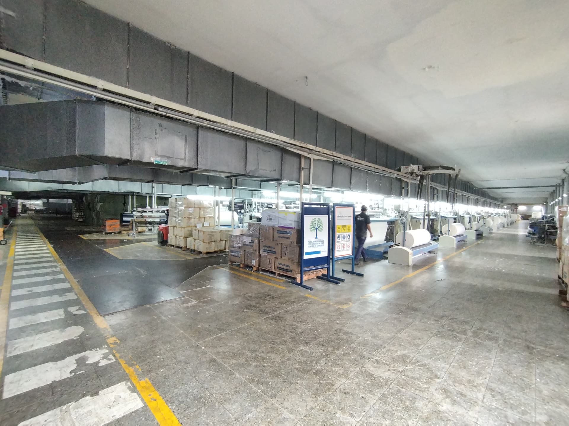 Bodega en arriendo en San Jose Obrero, Bello — foto 1 de 20