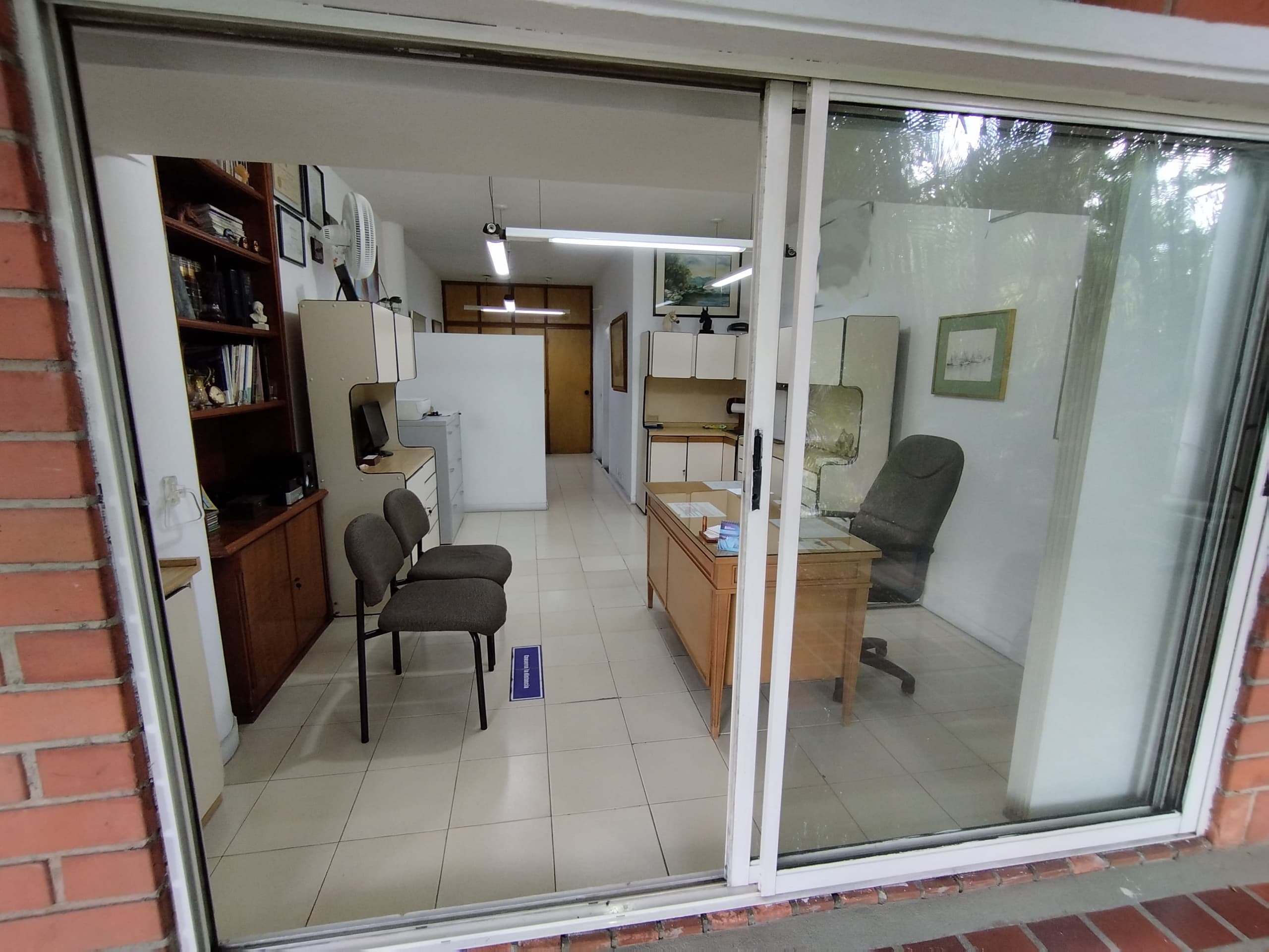 Oficina en arriendo en Milla De Oro, El Poblado, Medellín — foto 2 de 12