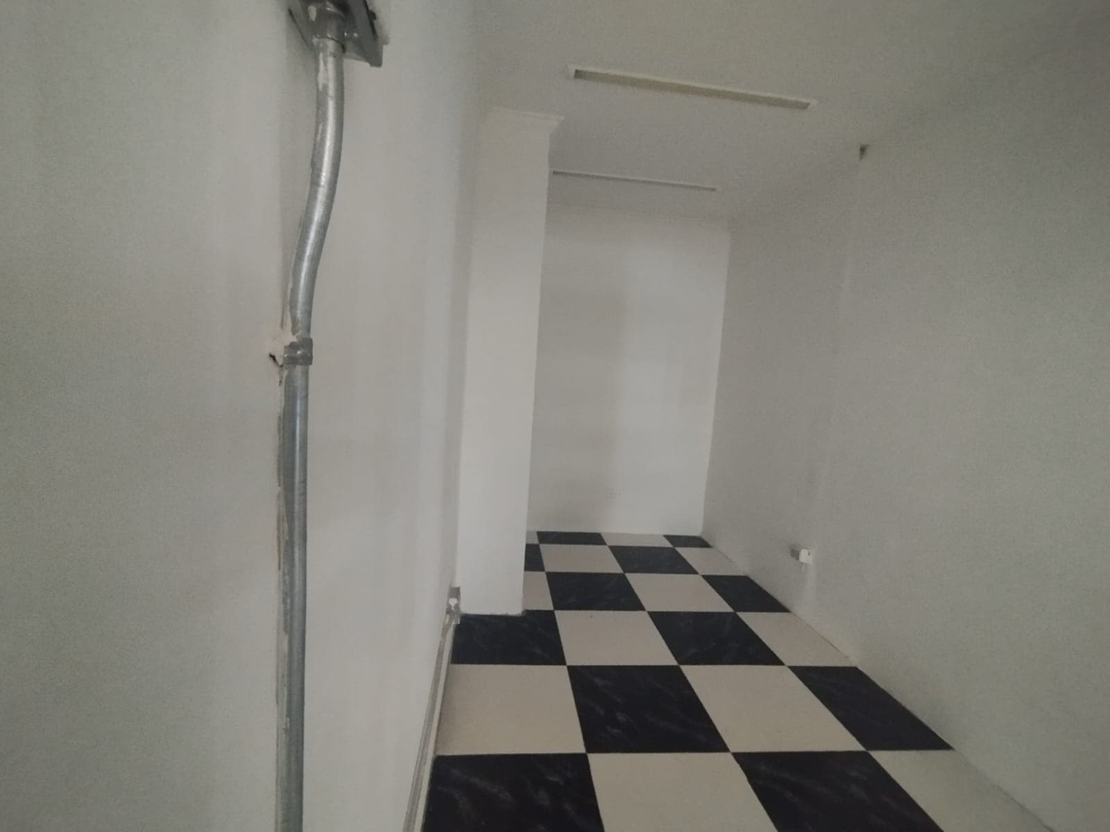Local en arriendo en La Candelaria, Centro, Medellín — foto 4 de 8