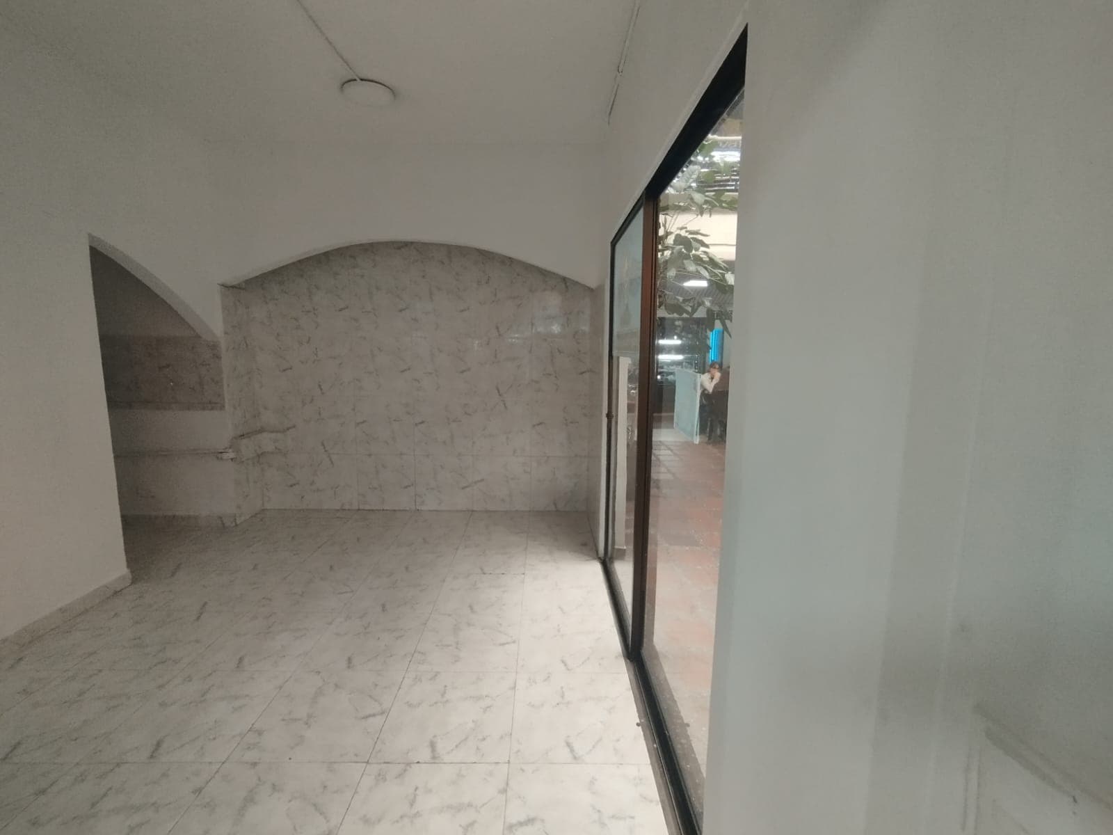 Local en arriendo en La Candelaria, Centro, Medellín — foto 3 de 8