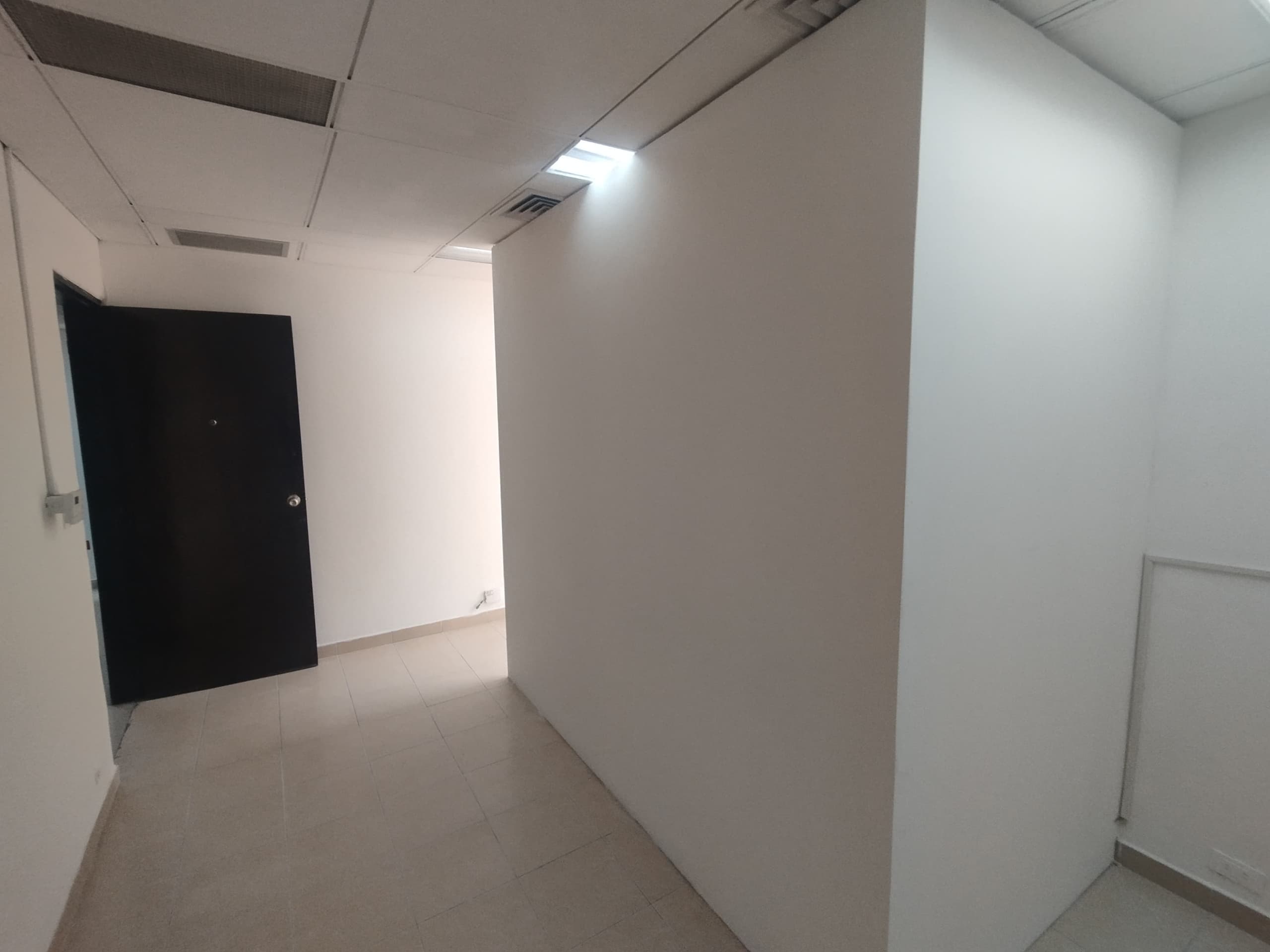 Oficina en arriendo en San Diego, El Poblado, Medellín — foto 1 de 8
