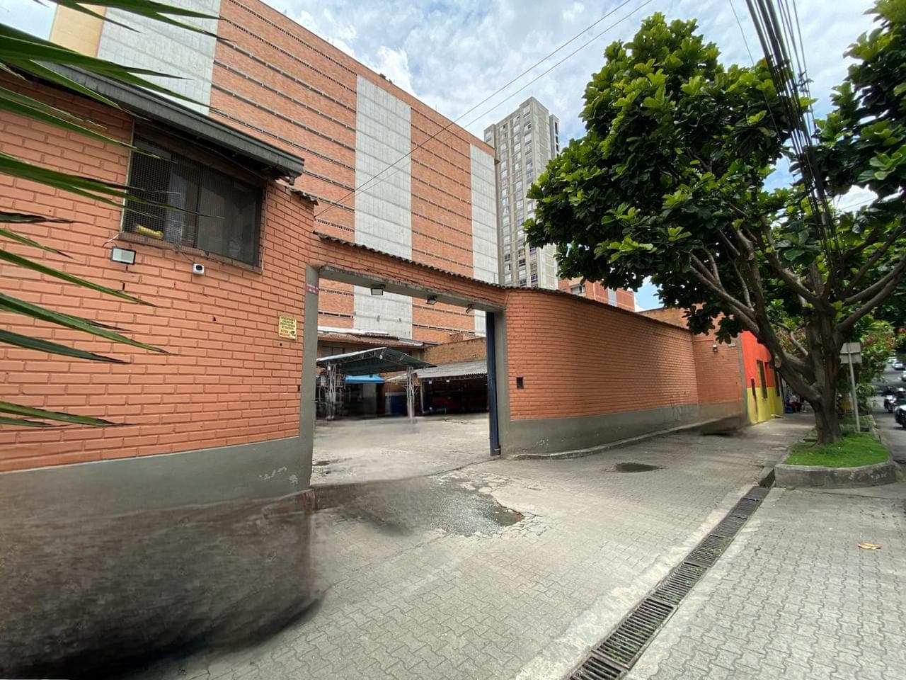 Local en arriendo en Centro, Medellín — foto 1 de 11