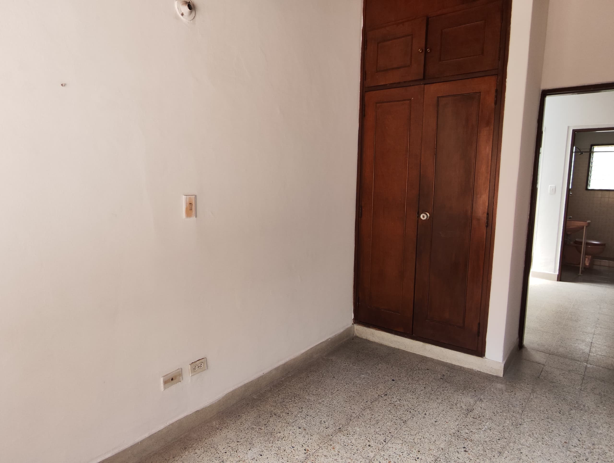 Casa Comercial en arriendo en Conquistadores, Laureles, Medellín — foto 4 de 20