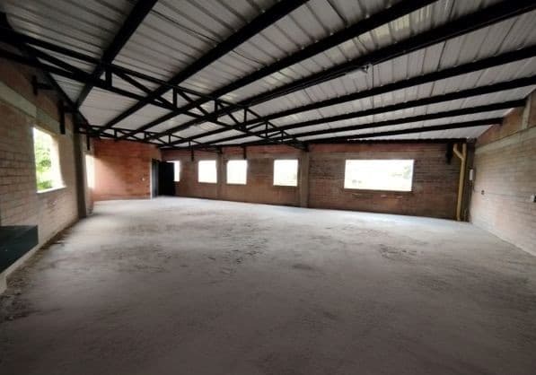 Bodega en arriendo en Caribe, Centro, Medellín — foto 1 de 11