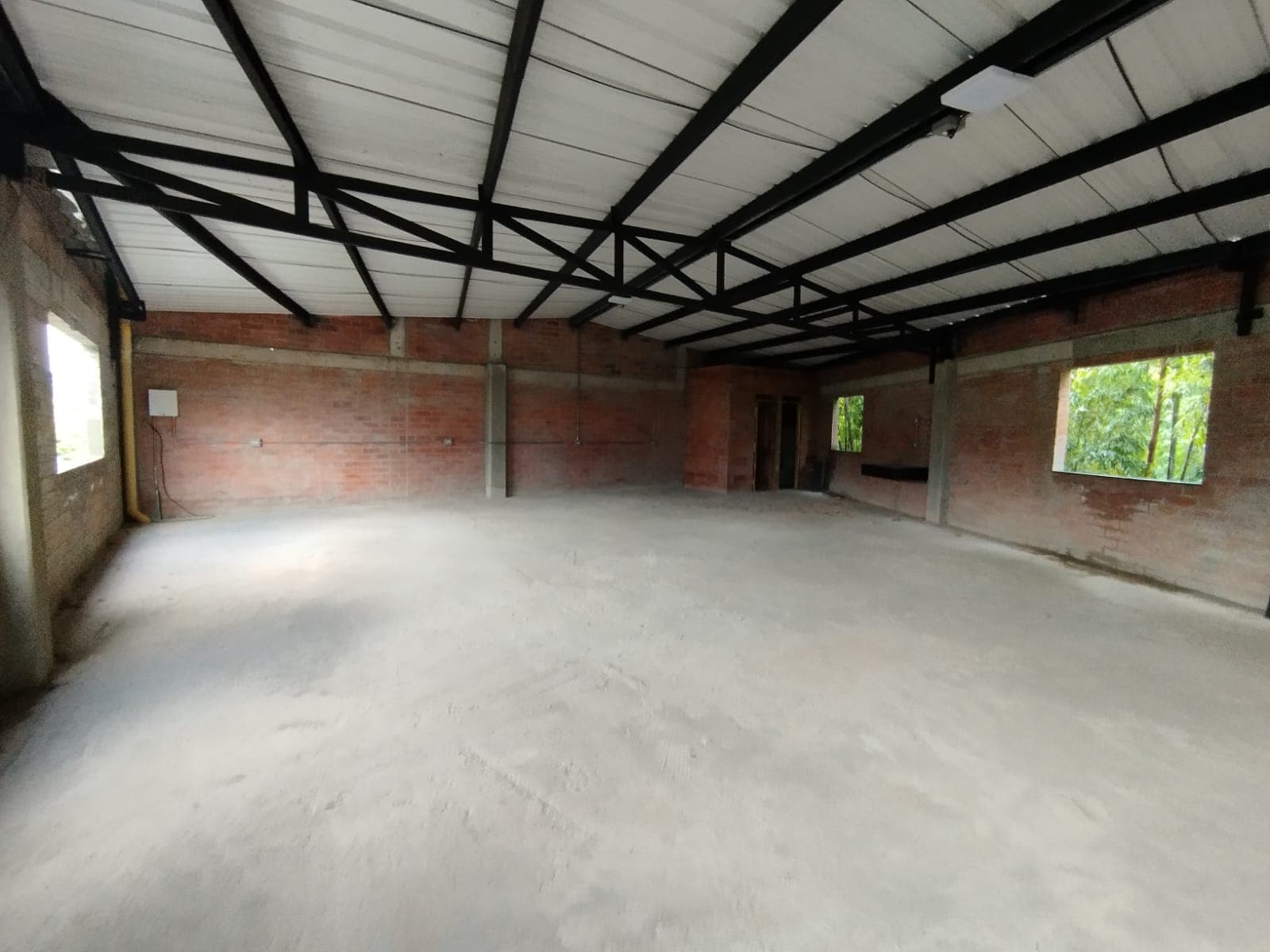 Bodega en arriendo en Caribe, Centro, Medellín — foto 3 de 11