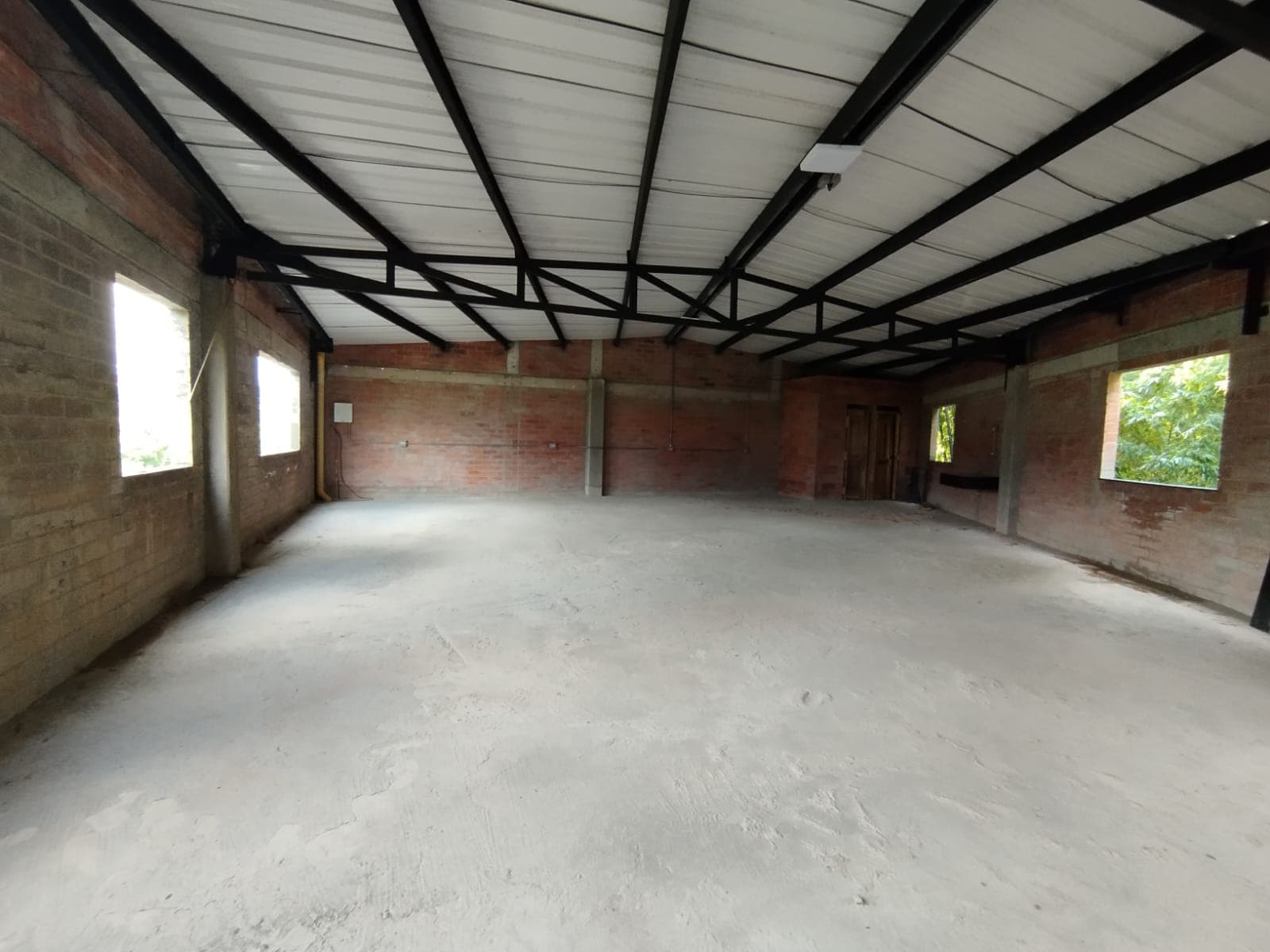 Bodega en arriendo en Caribe, Centro, Medellín — foto 5 de 11