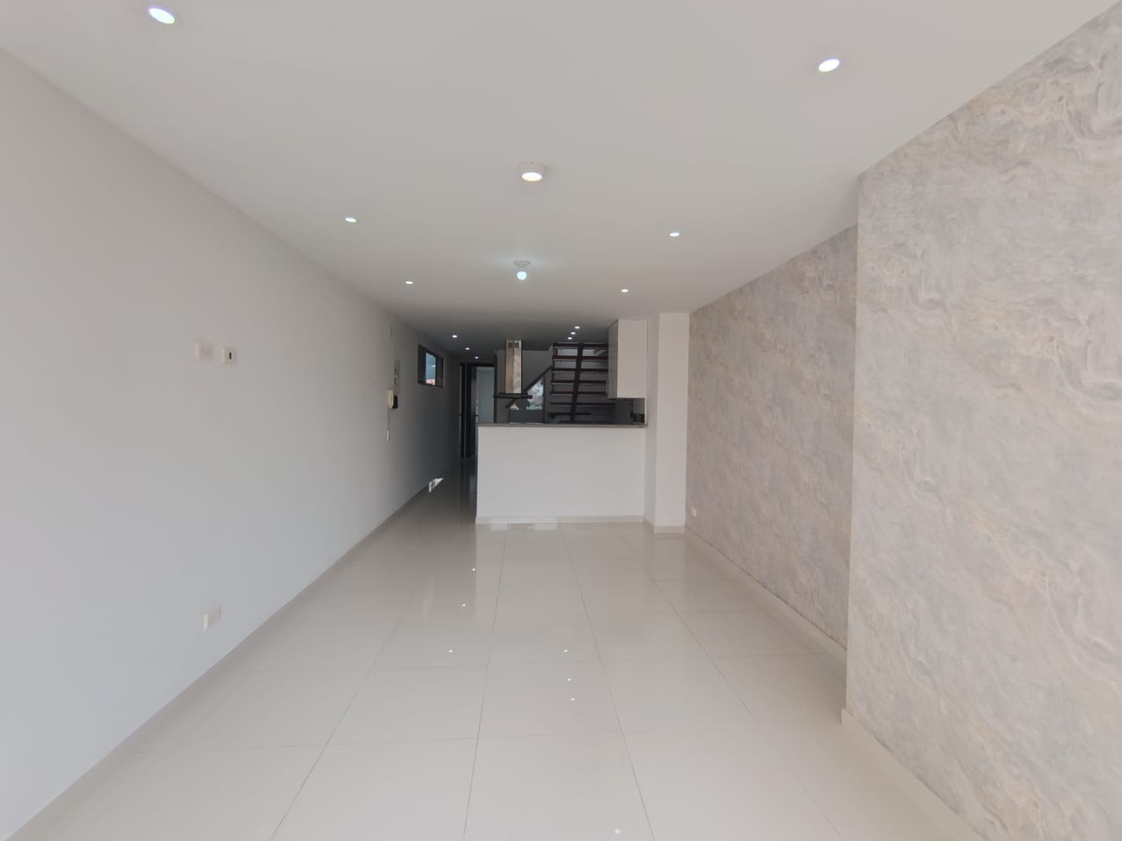 Apartamento en arriendo en El Velódromo, Laureles, Medellín — foto 3 de 20