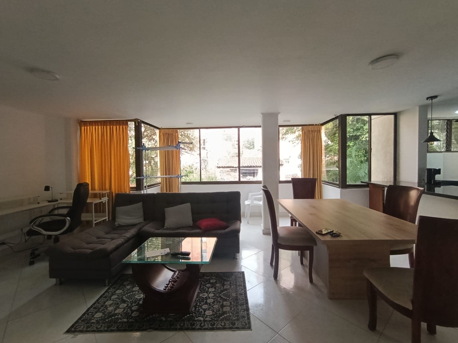 Apartamento en arriendo en Conquistadores, Laureles, Medellín — foto 2 de 15