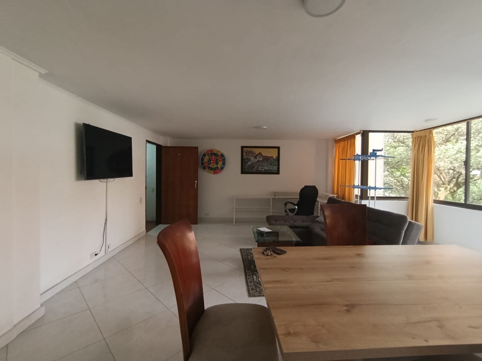 Apartamento en arriendo en Conquistadores, Laureles, Medellín — foto 3 de 15