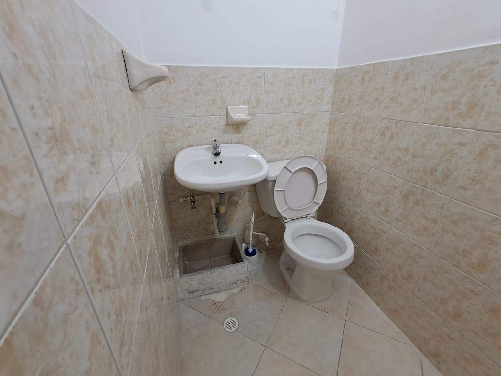 Oficina en arriendo en Suramericana, Laureles, Medellín — foto 5 de 13